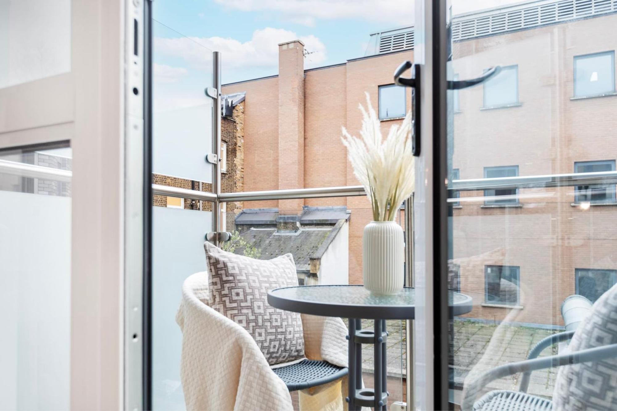 Fitzrovia With Balcony - Cityapartmentstay London Eksteriør bilde